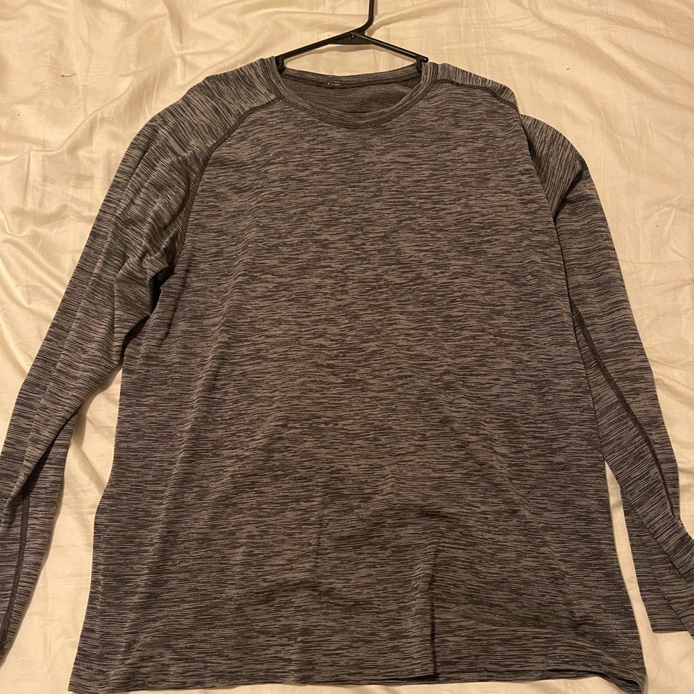 Lululemon metal vent tech long sleeve